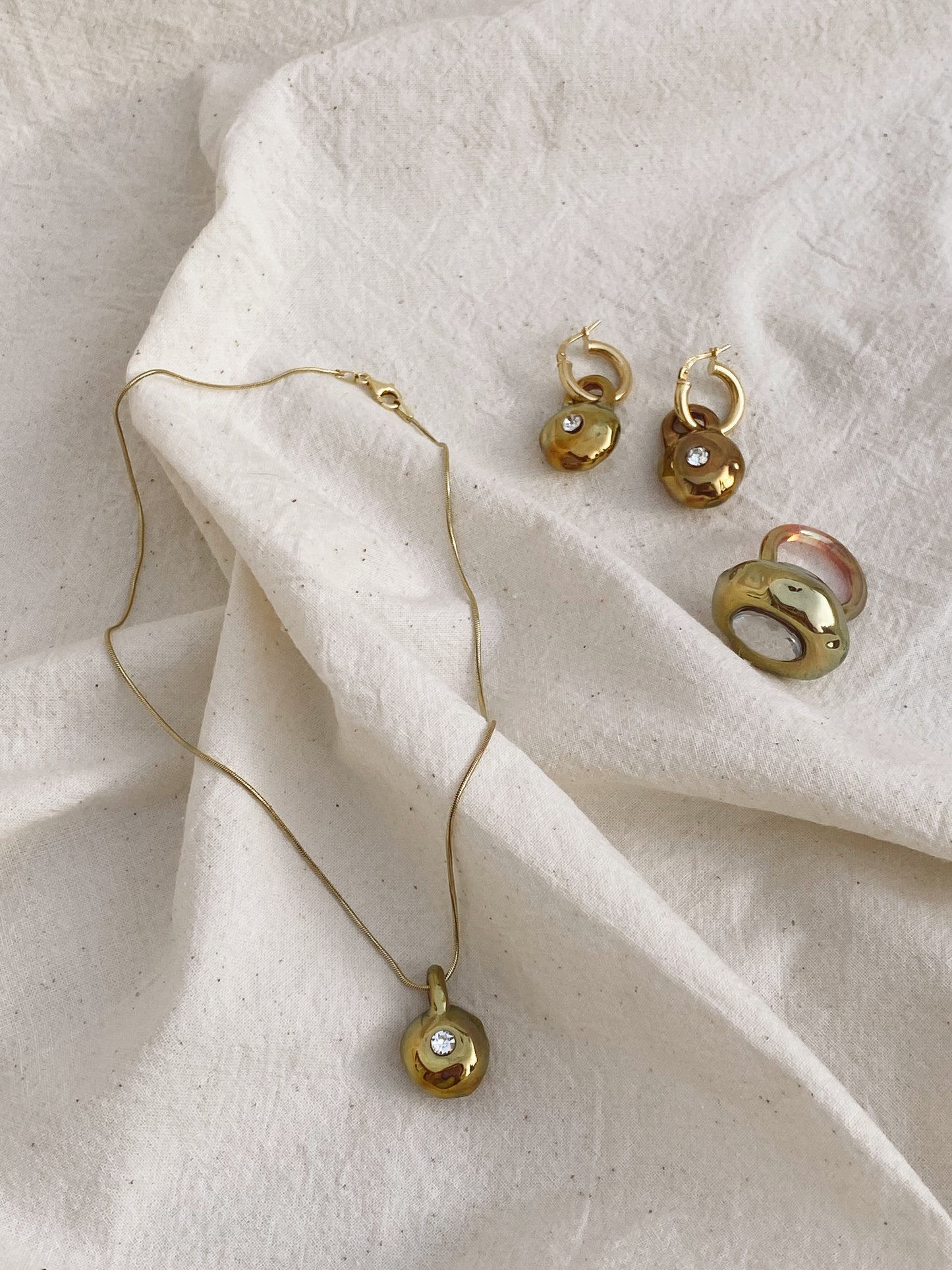 Pendientes Brigitte cortos