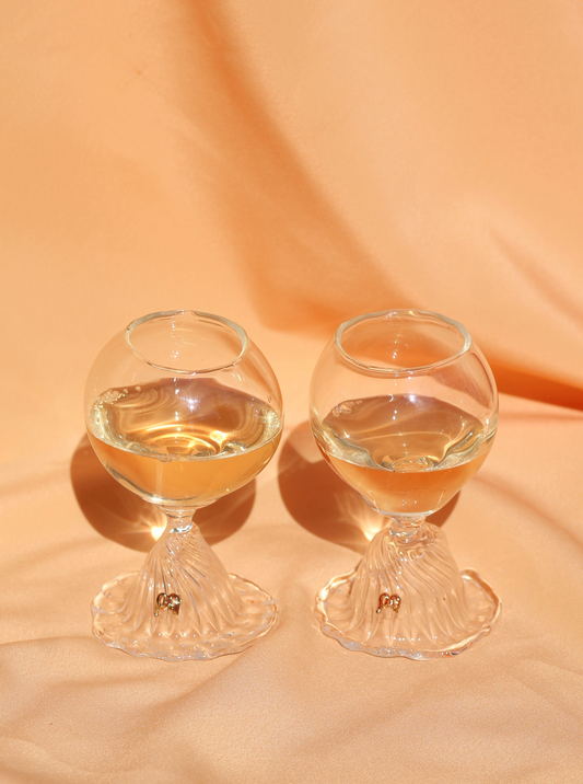 SMALL GLASS CUPS